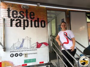 Fabiana Aquino, funcionaria do CTA/SAE Cidade Dutra, programa da Coordenadoria Municipal de IST/Aids de São Paulo.